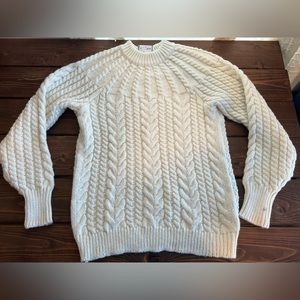 H&M beautiful cozy sweater size XS